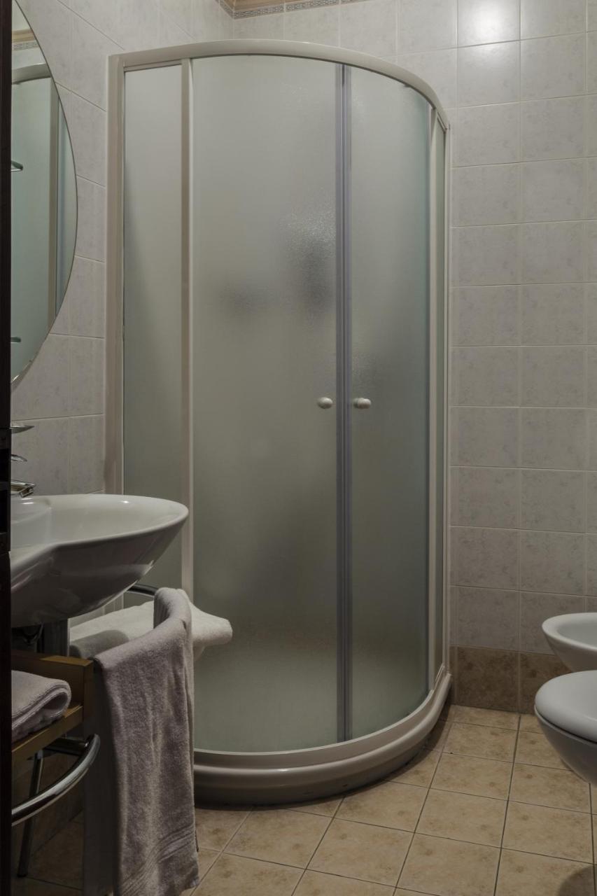 Hotel Beatrice Есте Екстериор снимка